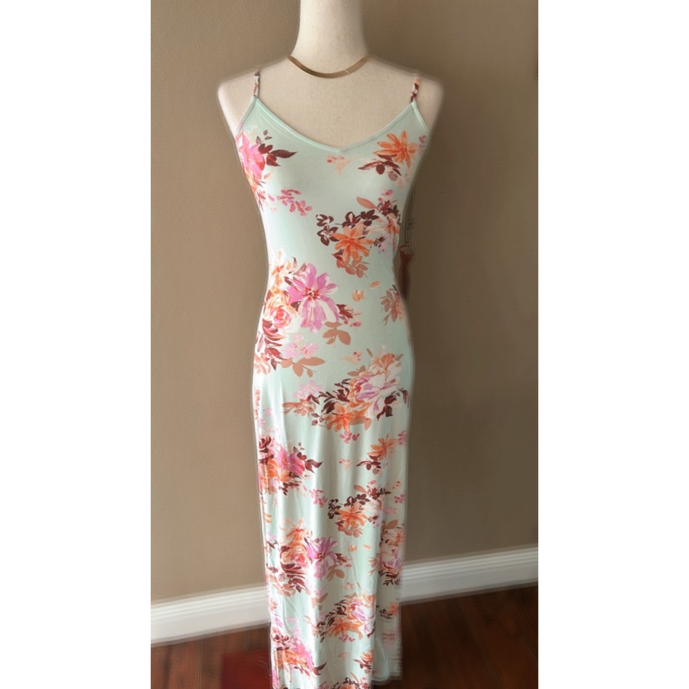 Sage floral print maxi dress - Picture 5 of 7